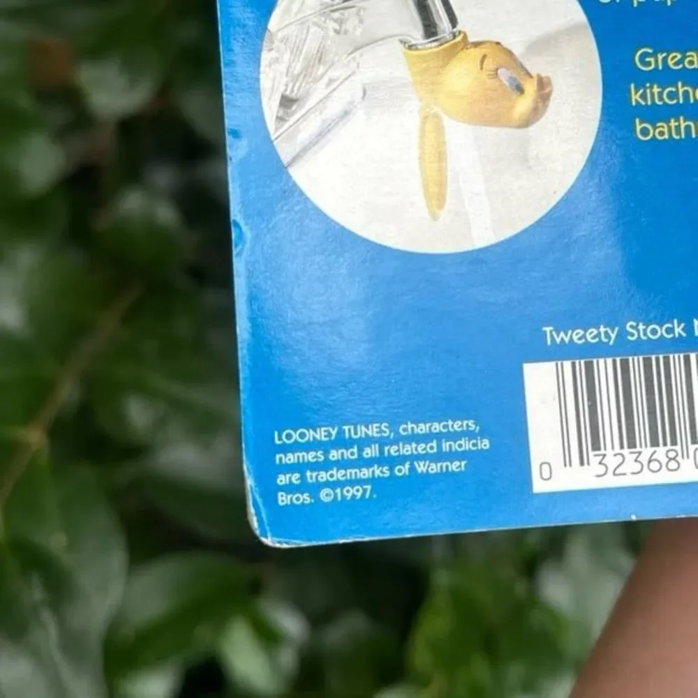 1997 Tweety Bird  Faucet Fountain Fixture Unopened Looney Tunes